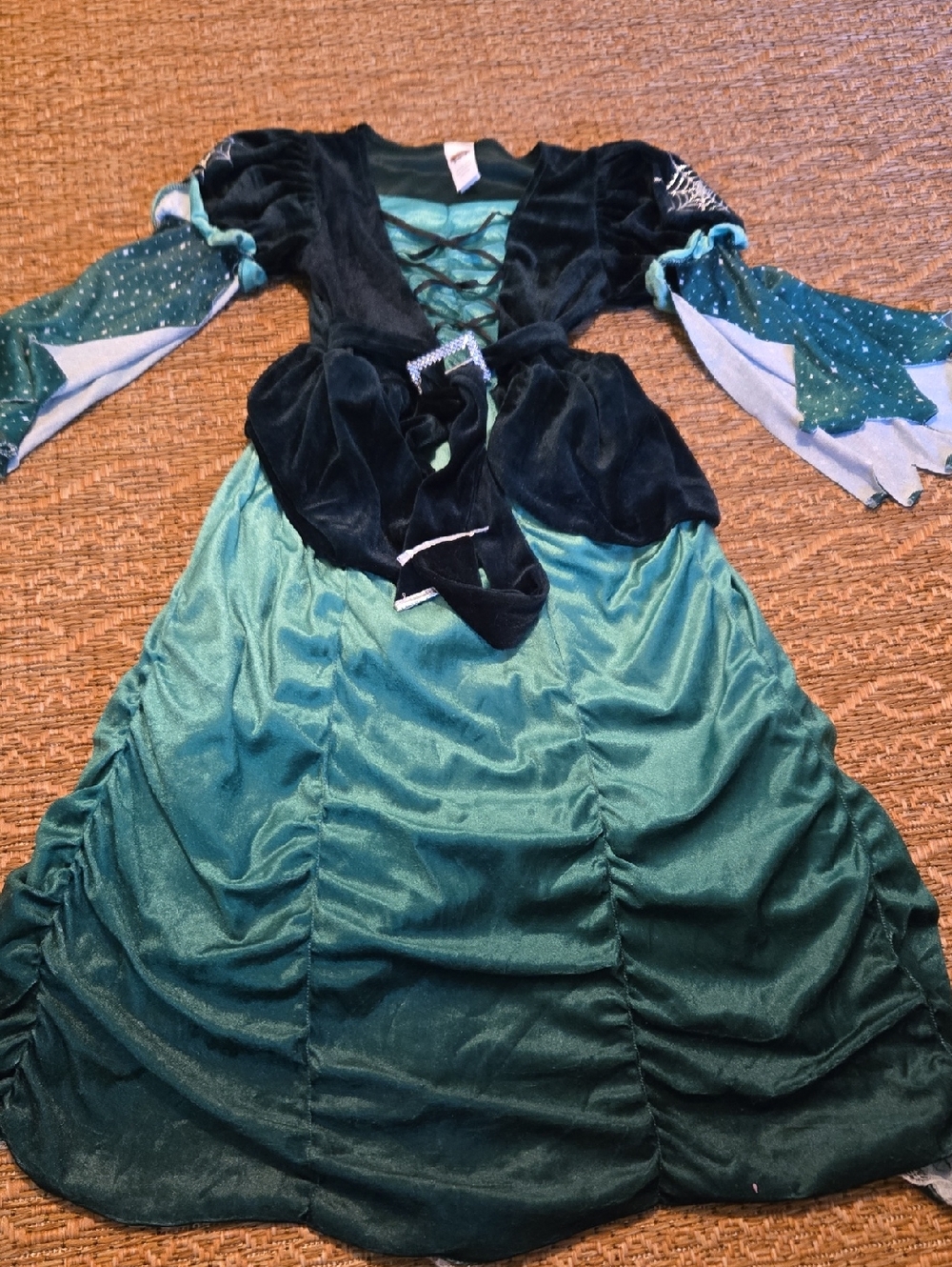 Girls' Green Velvet Witch Costume Dress
